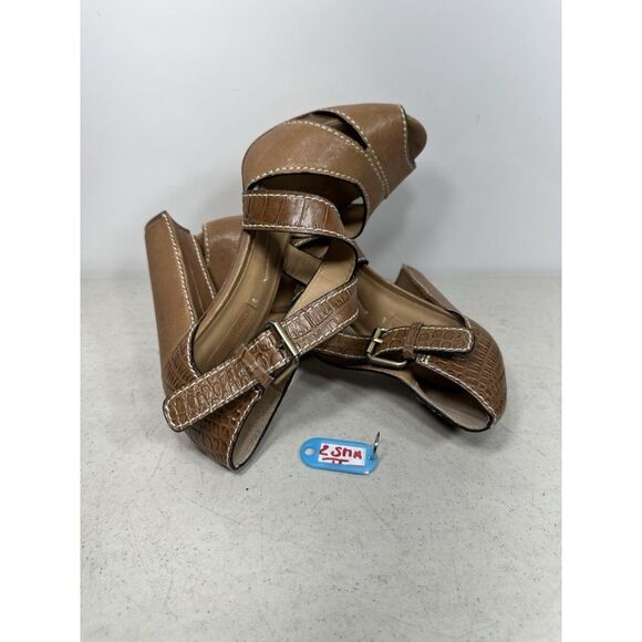 BCBGMAXAZARIA Sandals MA-PAYTON1, Bruana Brown, Size 10 - Picture 1 of 7